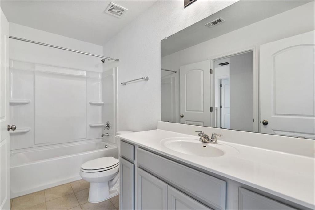 6500 Routenburn St, Austin, TX 78754