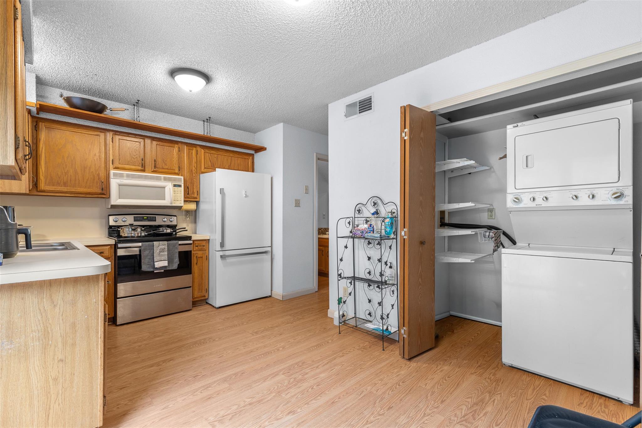 21461 Coyote Trl # 7, Lago Vista, TX 78645