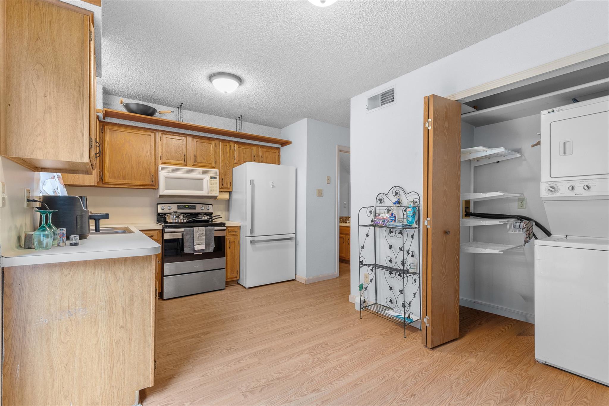 21461 Coyote Trl # 7, Lago Vista, TX 78645