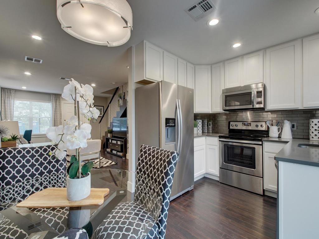 202 S College St # 13, Georgetown, TX 78626