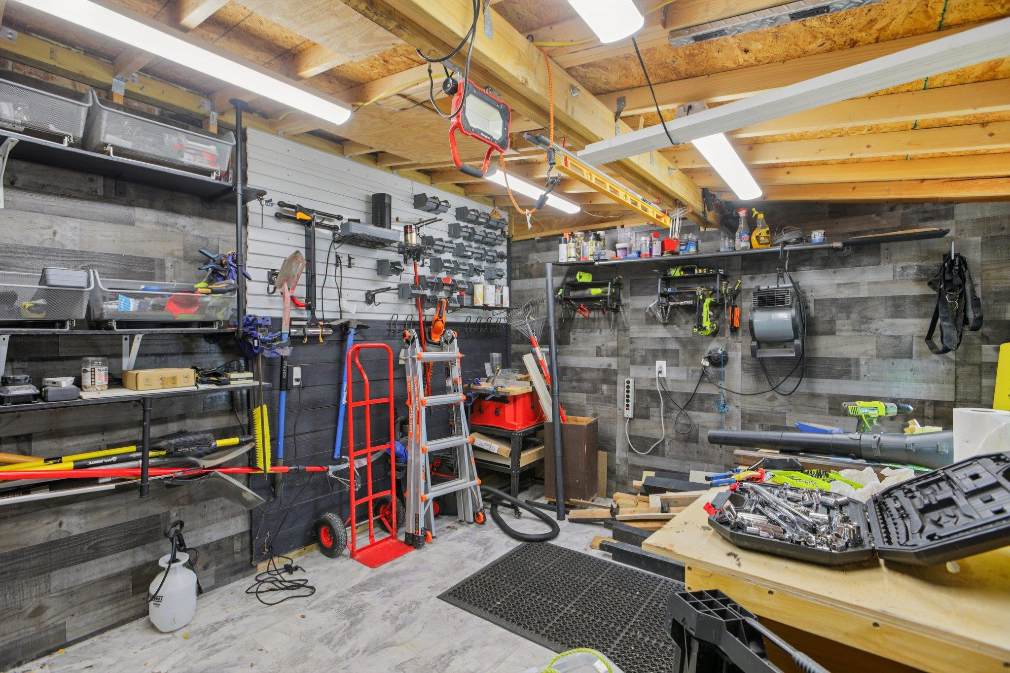 404 Ancient Oak Way, San Marcos, TX 78666