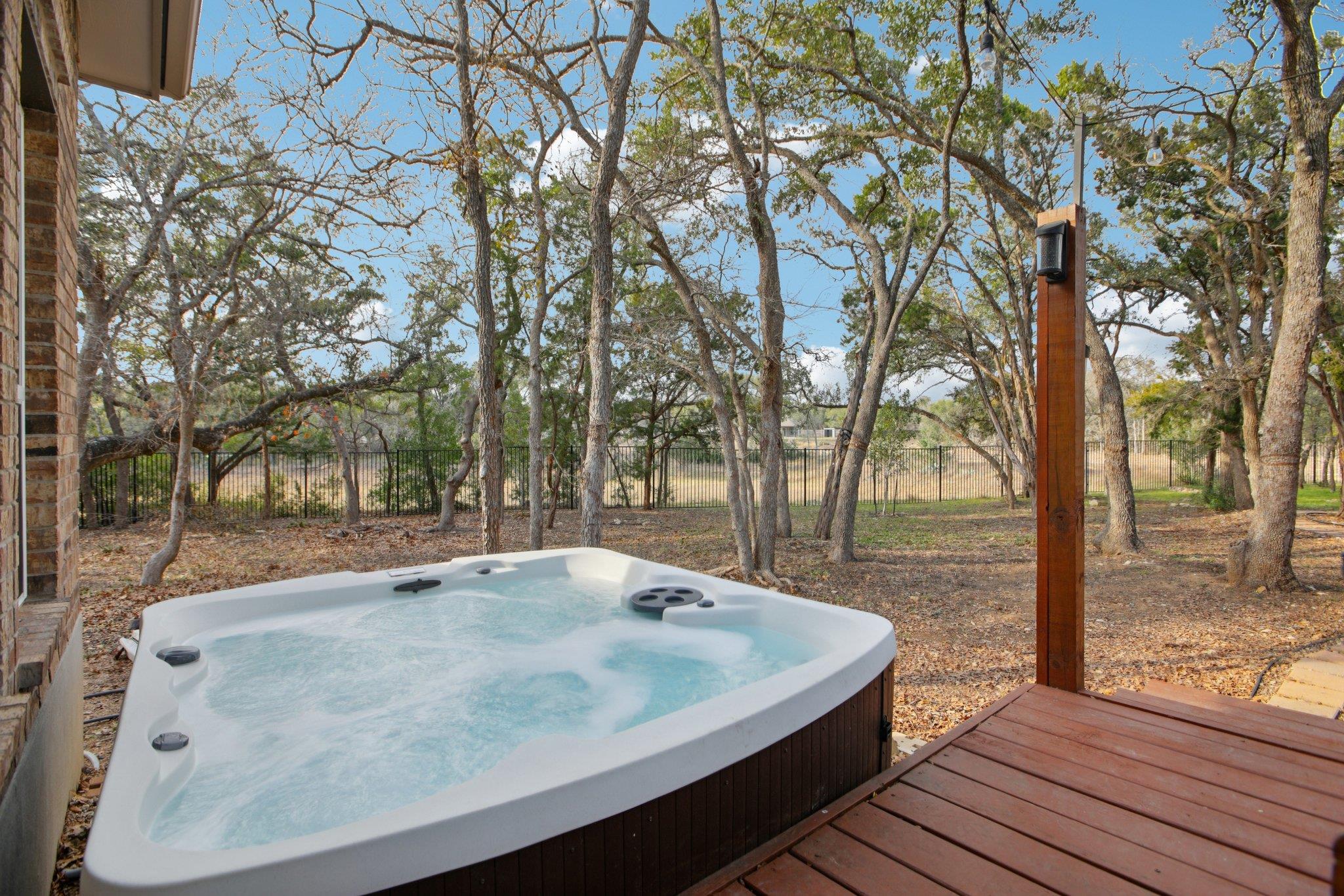 404 Ancient Oak Way, San Marcos, TX 78666