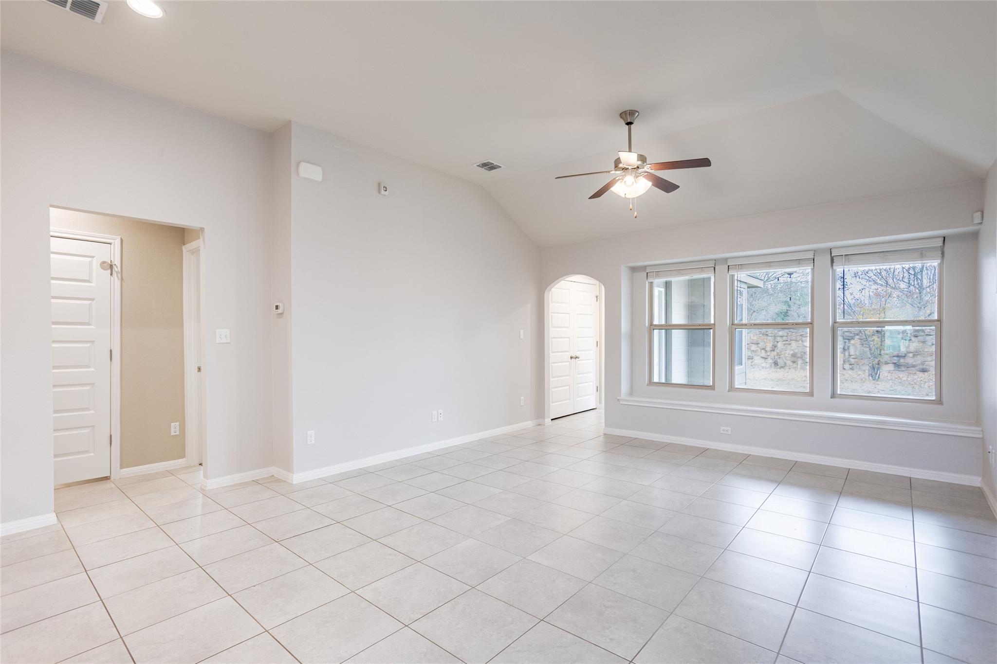 615 Stampede Rd, San Marcos, TX 78666