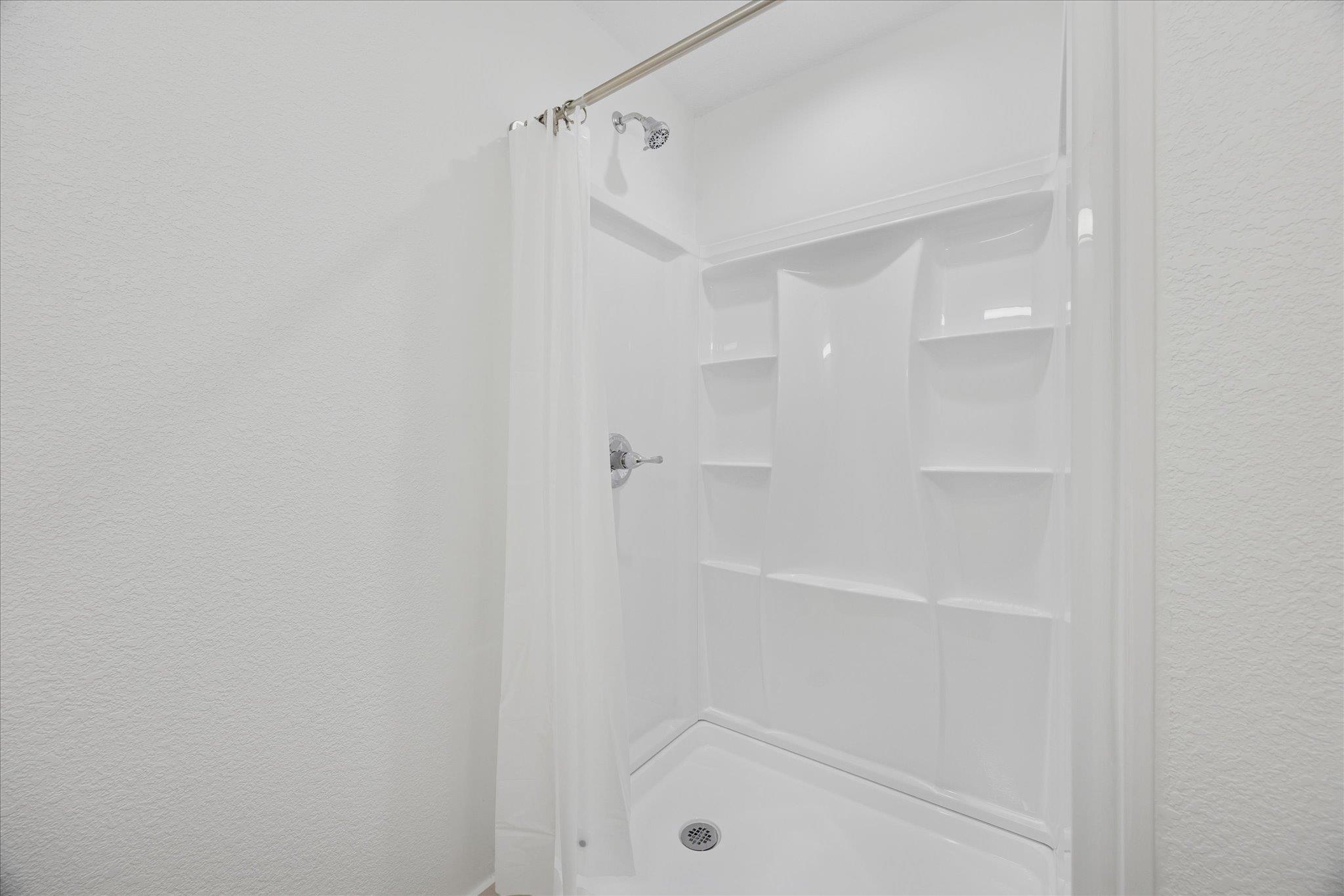 104 Paisano Dr, Horseshoe Bay, TX 78657