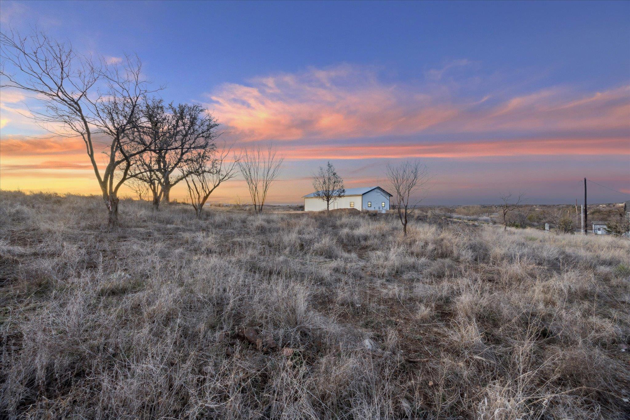 104 Paisano Dr, Horseshoe Bay, TX 78657