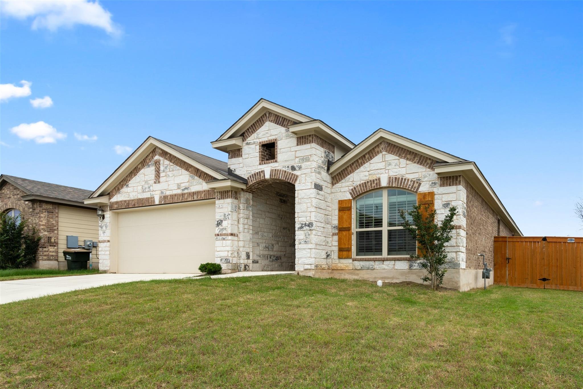 108 Sage Meadows Dr, San Marcos, TX 78666