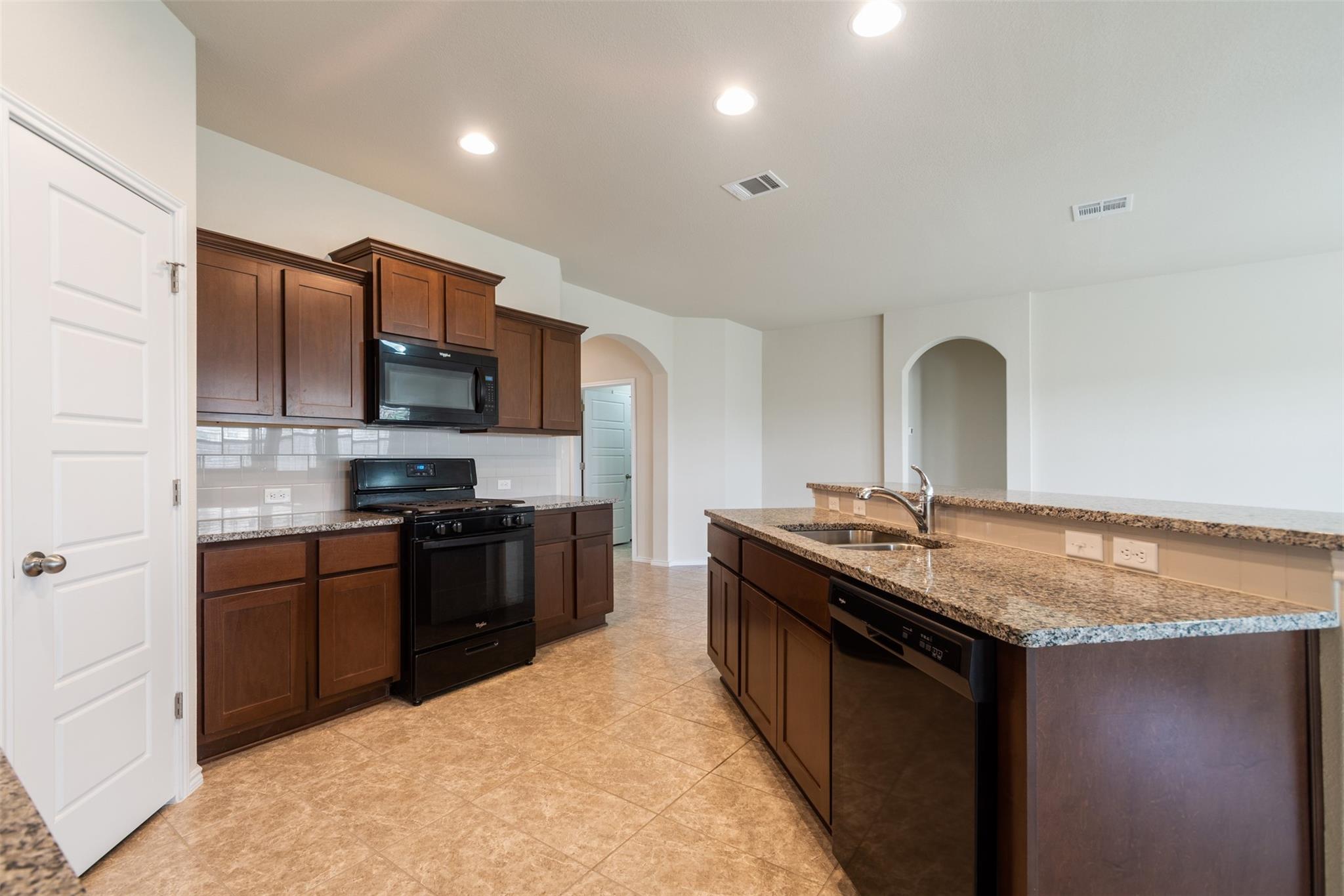 108 Sage Meadows Dr, San Marcos, TX 78666