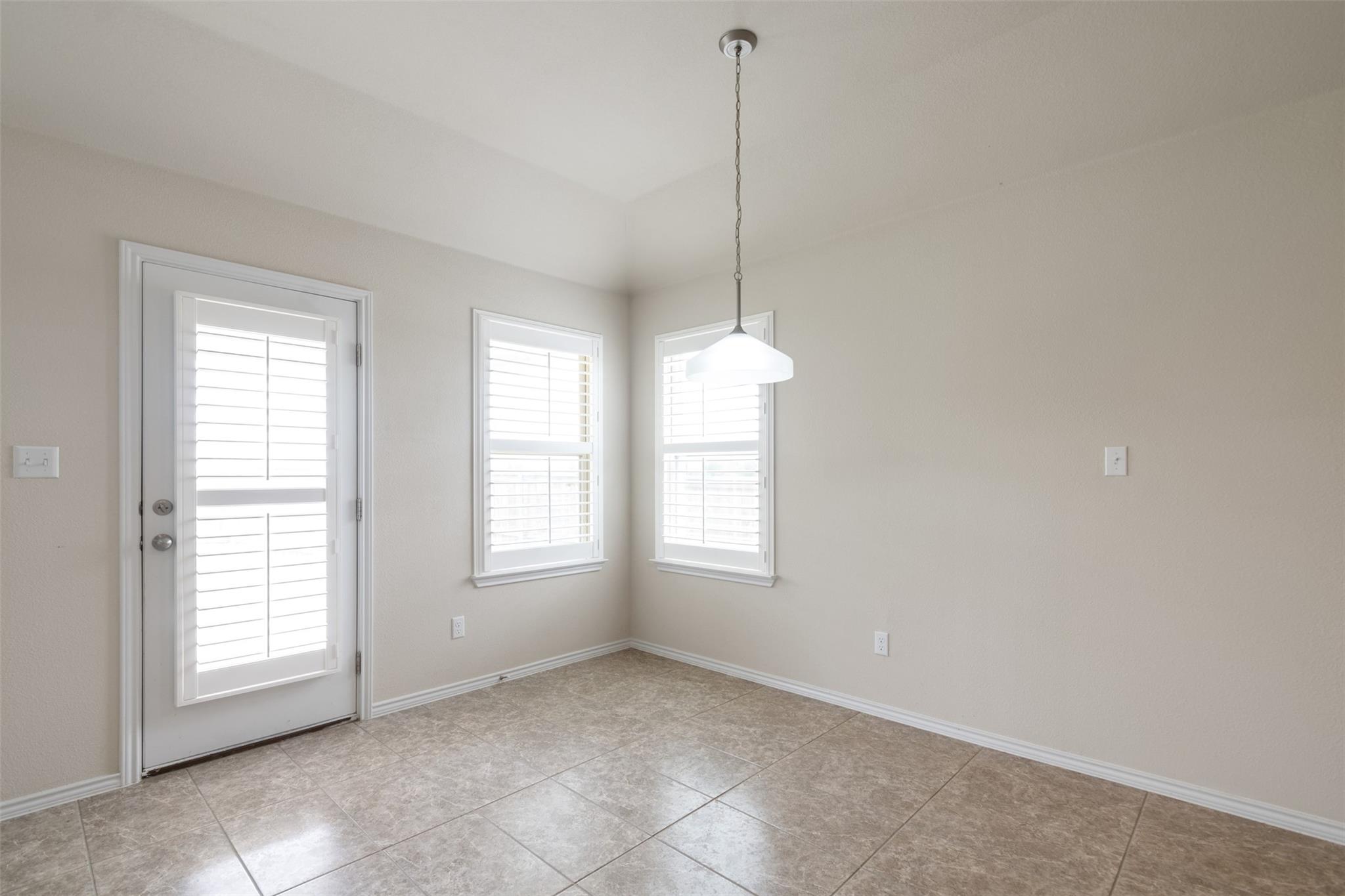 108 Sage Meadows Dr, San Marcos, TX 78666