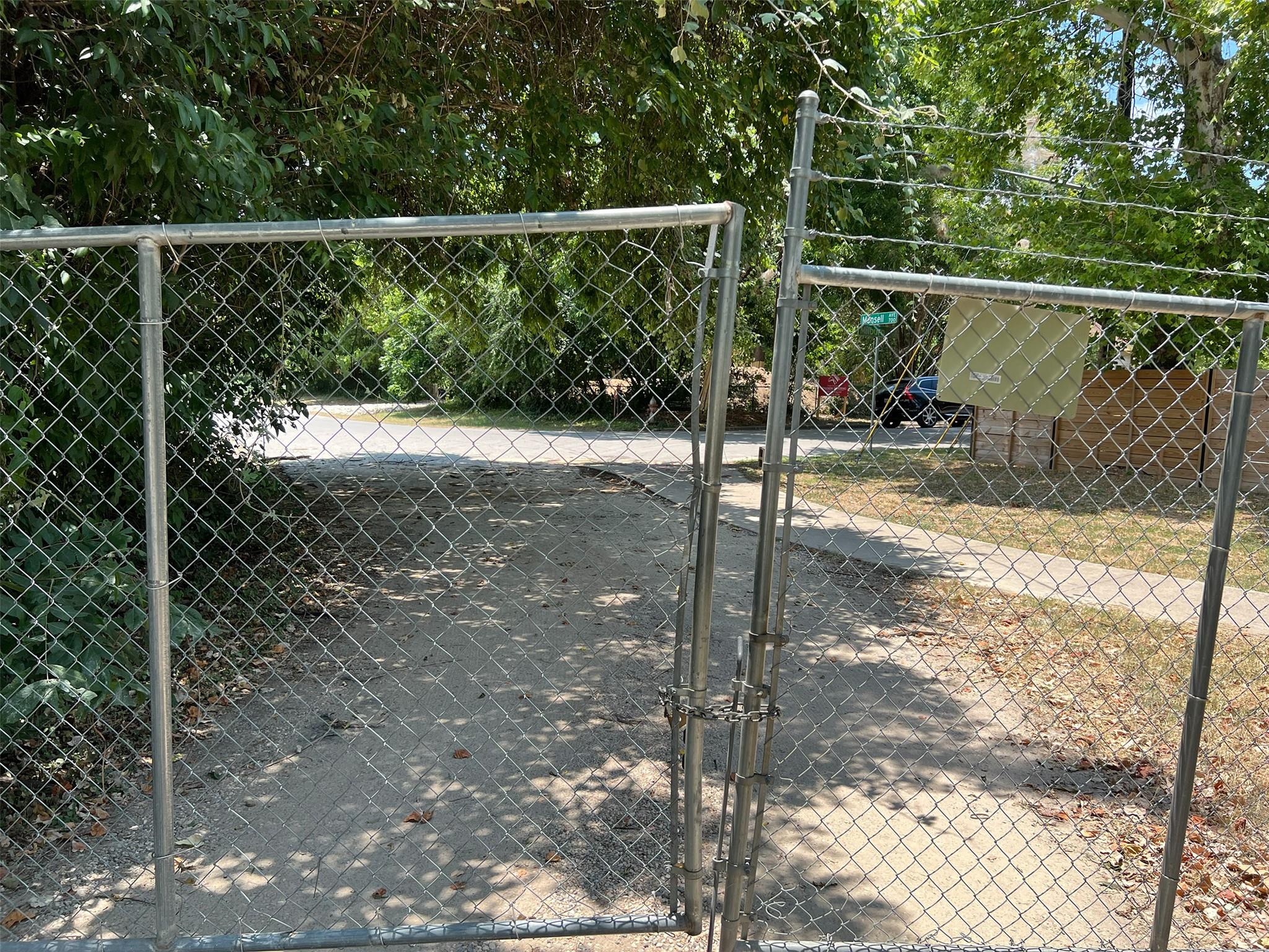 914 Shady Ln # Tract 1, Austin, TX 78702