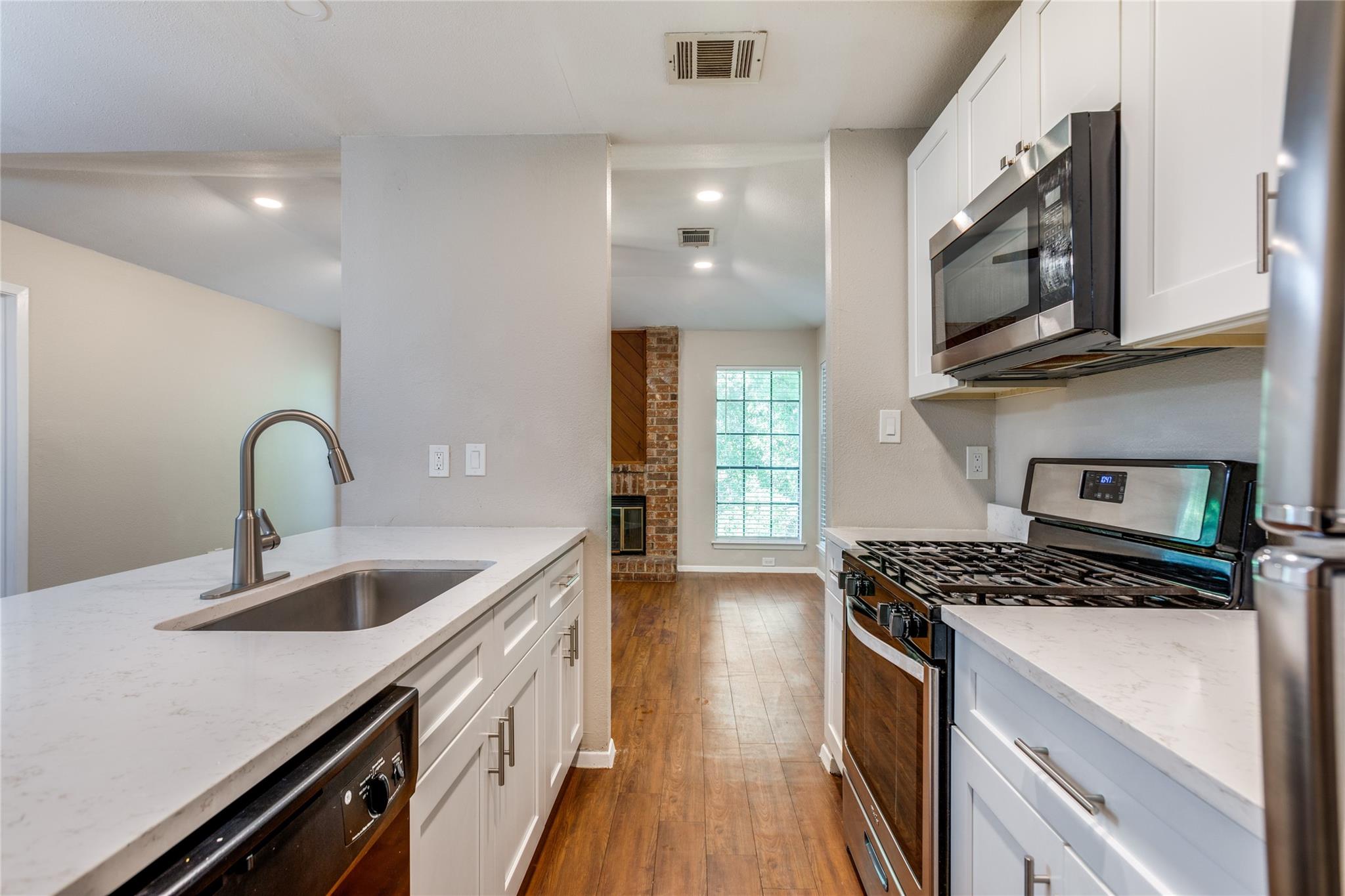 11301 NICOLE Cv # C, Austin, TX 78753