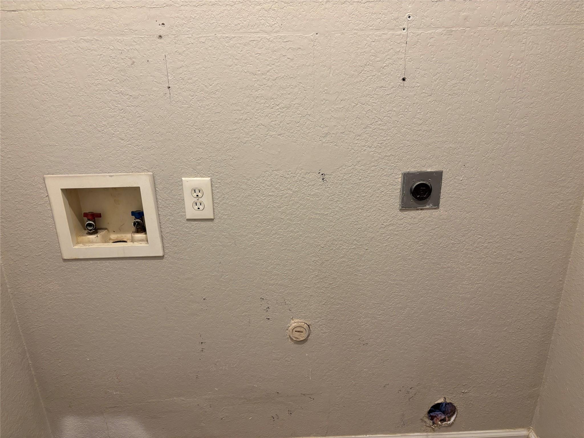 108 Shenandoah Trl, Elgin, TX 78621