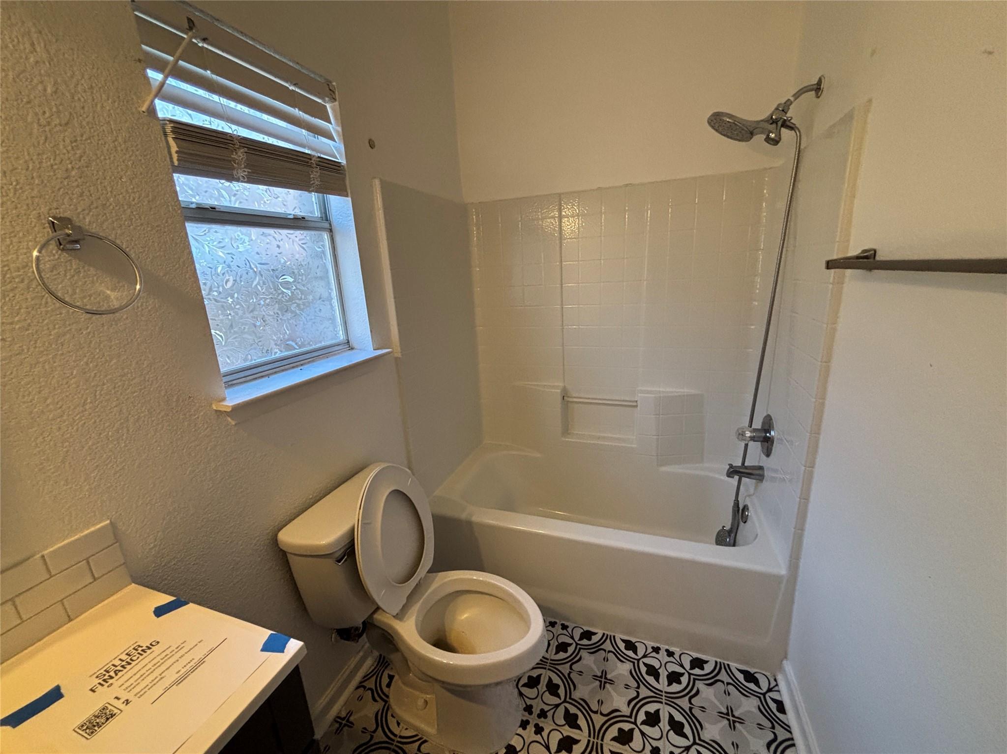 108 Shenandoah Trl, Elgin, TX 78621