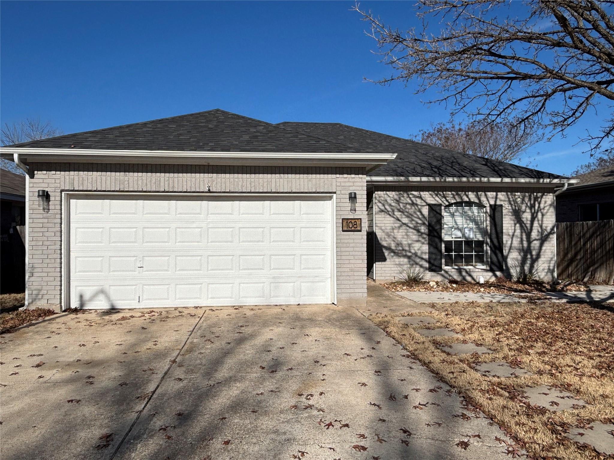108 Shenandoah Trl, Elgin, TX 78621