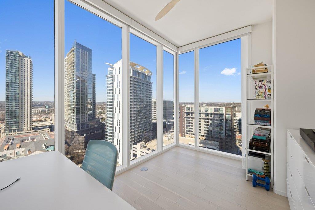 301 West Ave # 1701, Austin, TX 78701