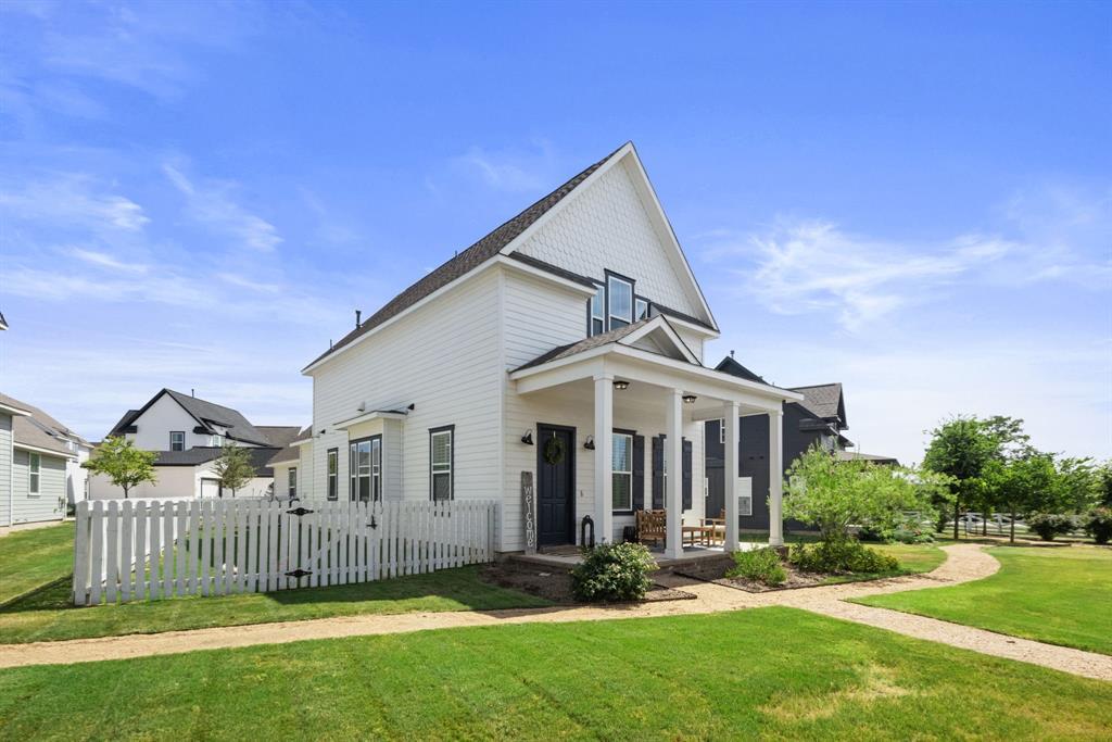 1066 Twain St, Driftwood, TX 78619