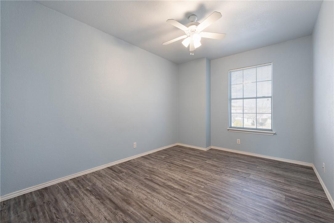 102 Presidio Dr, Leander, TX 78641