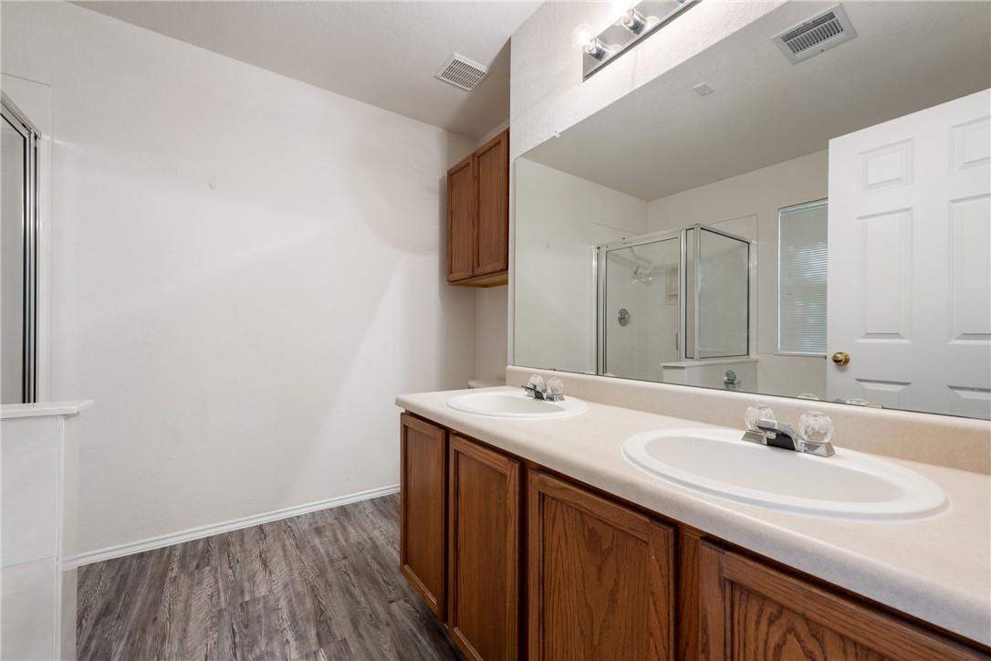 102 Presidio Dr, Leander, TX 78641