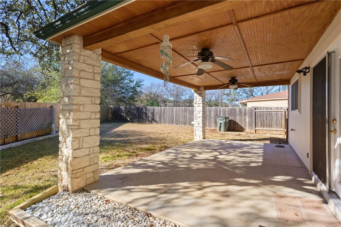 102 Presidio Dr, Leander, TX 78641