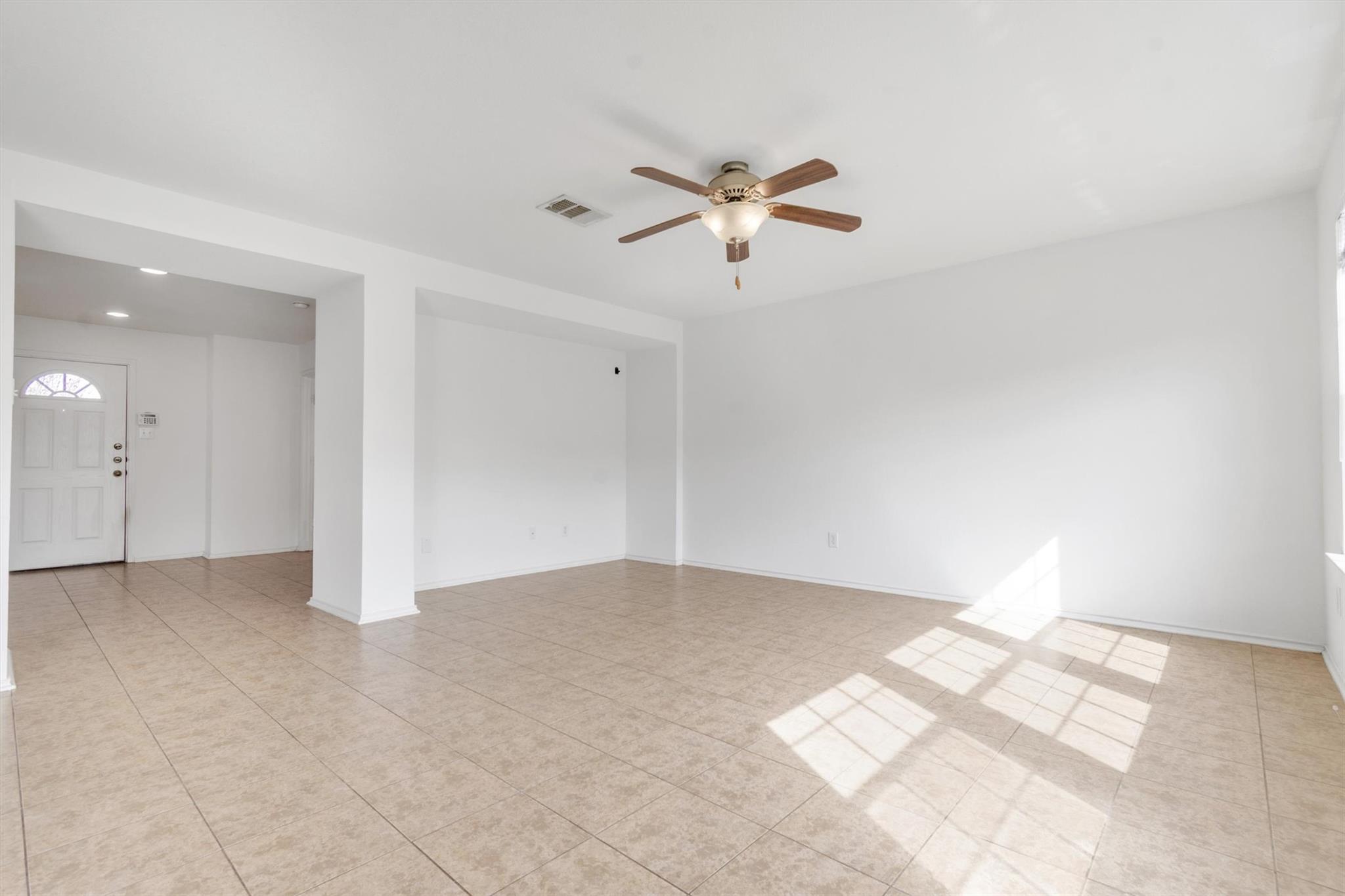 2008 Sydnee Dr, Leander, TX 78641