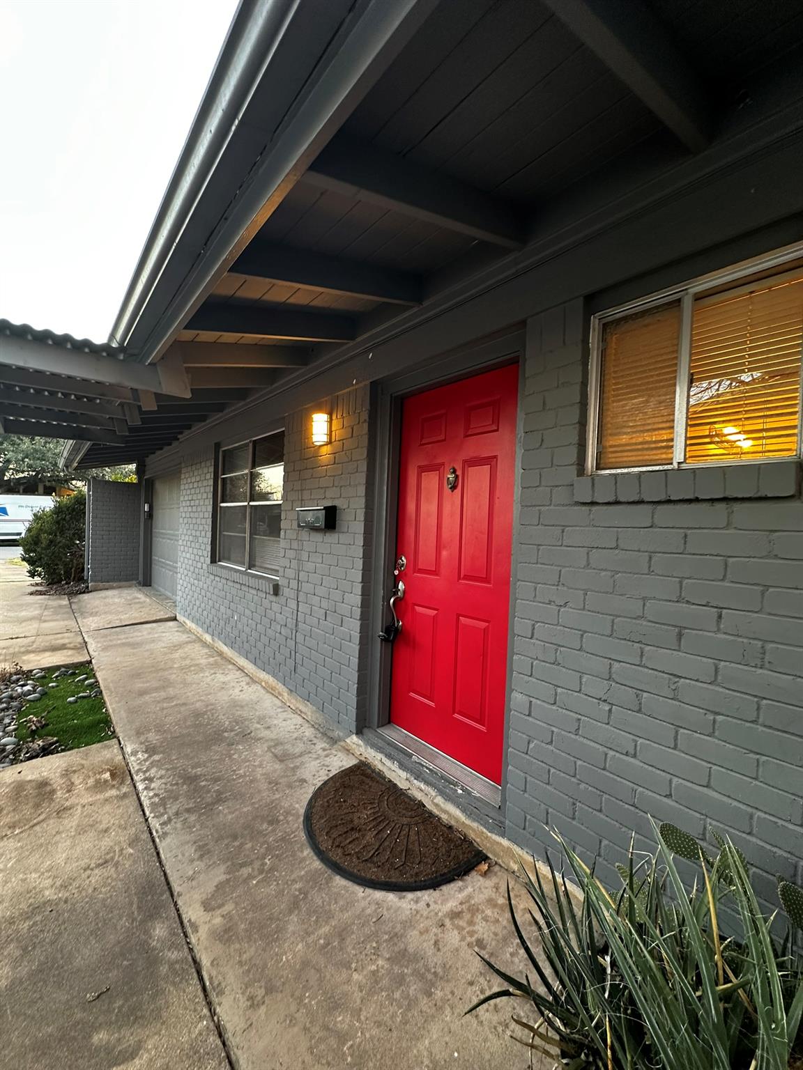 2104 WORDSWORTH Dr # B, Austin, TX 78704