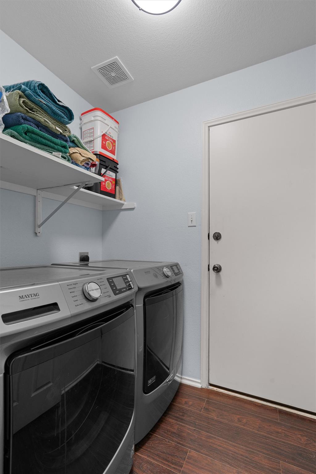 128 Steven St, Hutto, TX 78634