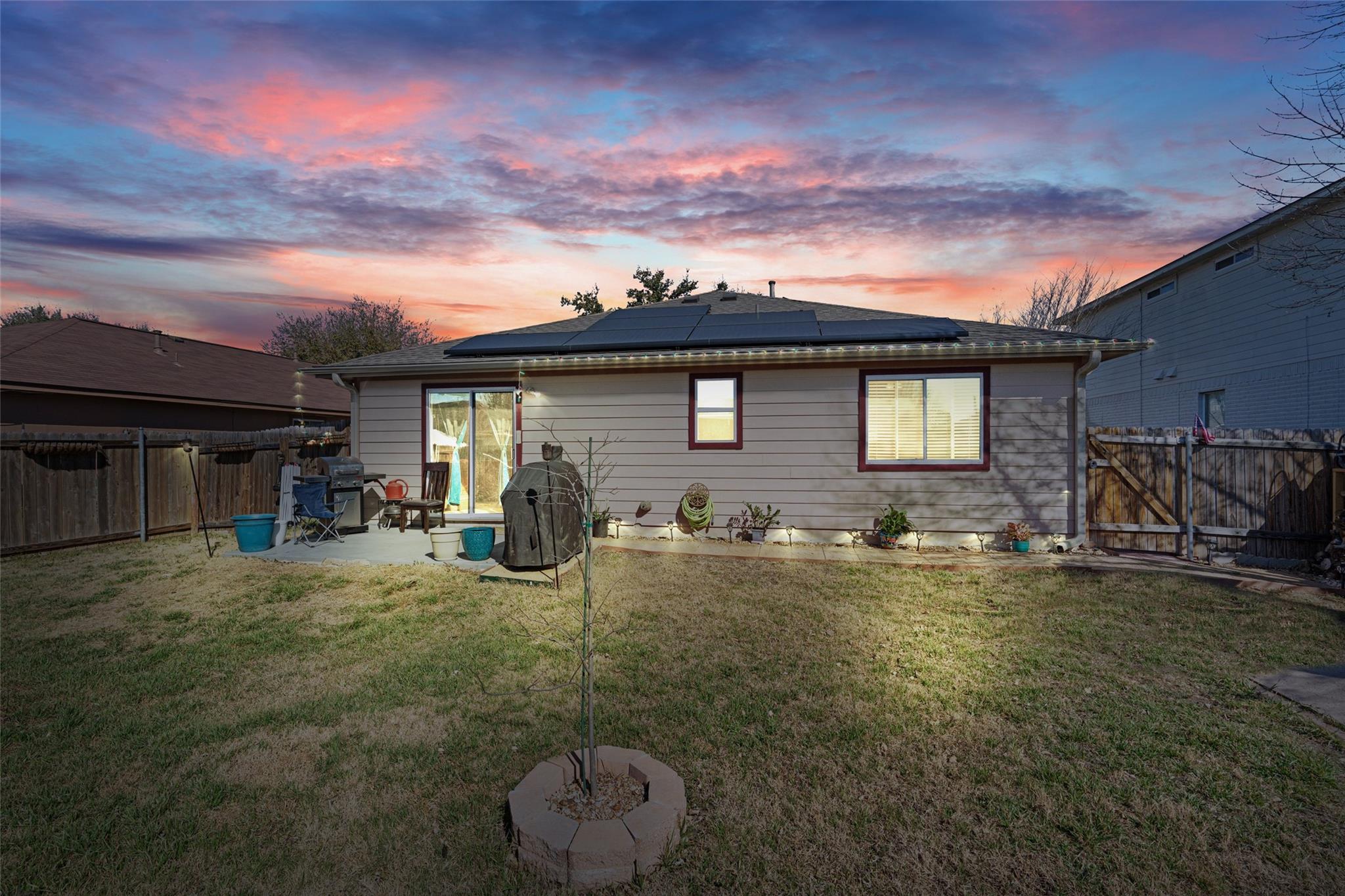 128 Steven St, Hutto, TX 78634