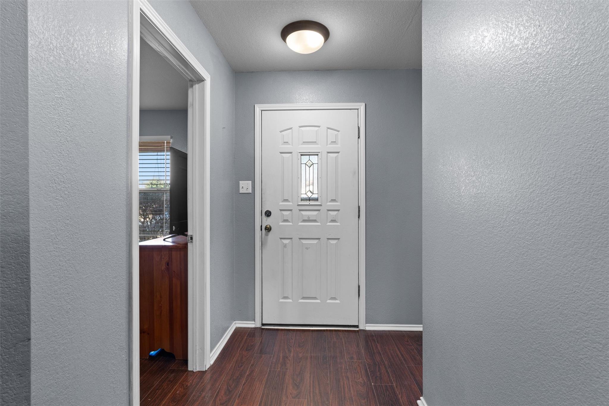 128 Steven St, Hutto, TX 78634