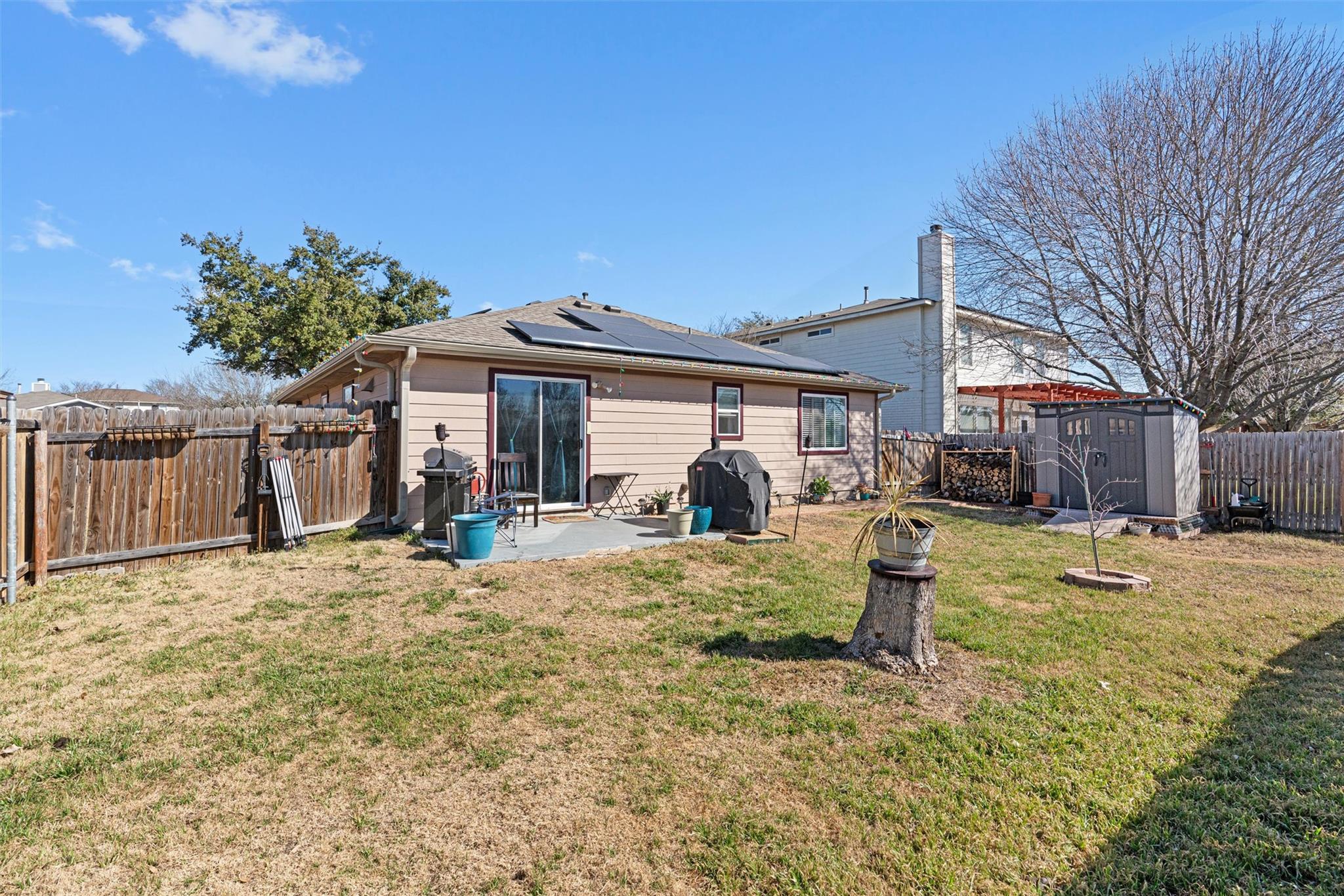 128 Steven St, Hutto, TX 78634