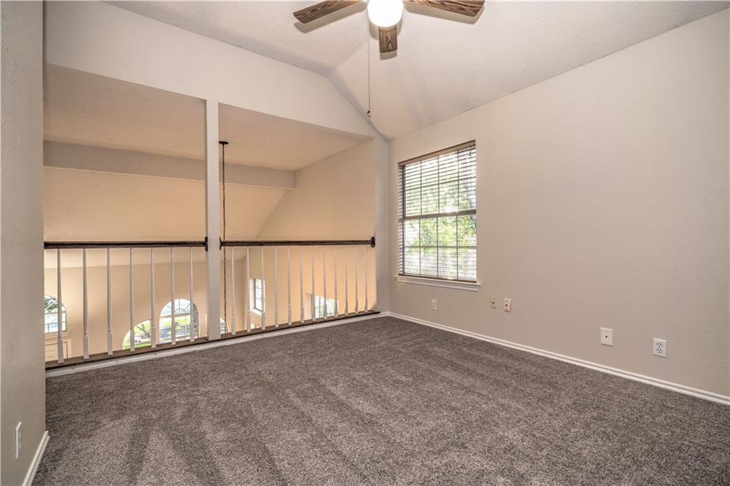 1009 Oaklands Dr, Round Rock, TX 78681