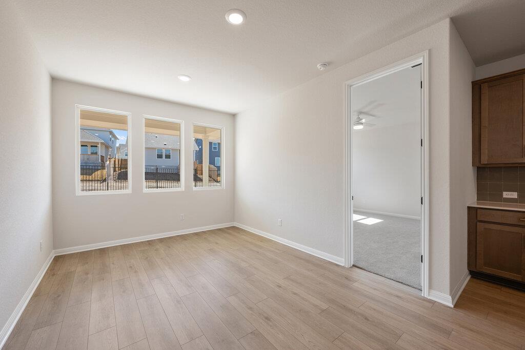 190 Crater Lake Dr, Dripping Springs, TX 78620