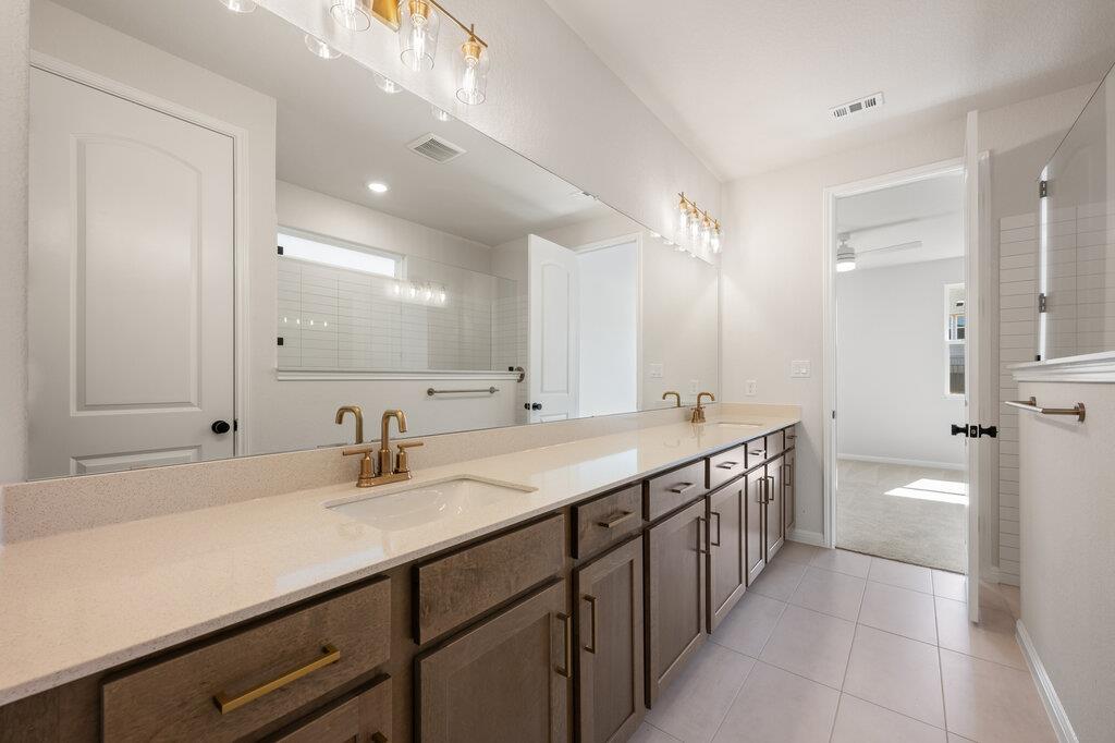 190 Crater Lake Dr, Dripping Springs, TX 78620