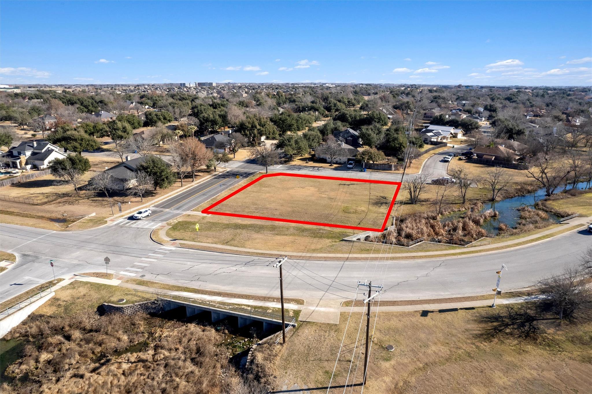 3949 Pinehurst Dr, Taylor, TX 76574