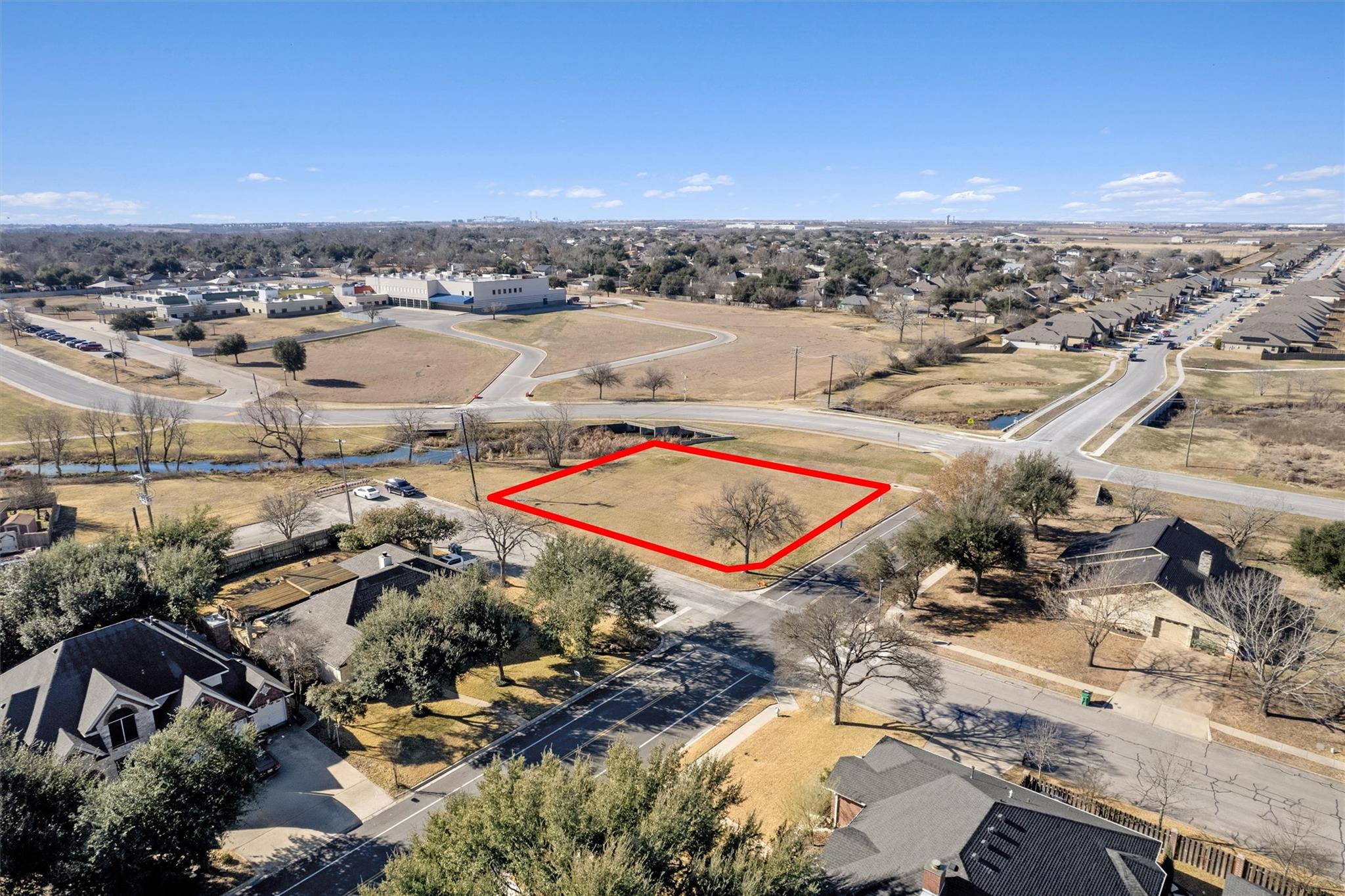 3949 Pinehurst Dr, Taylor, TX 76574