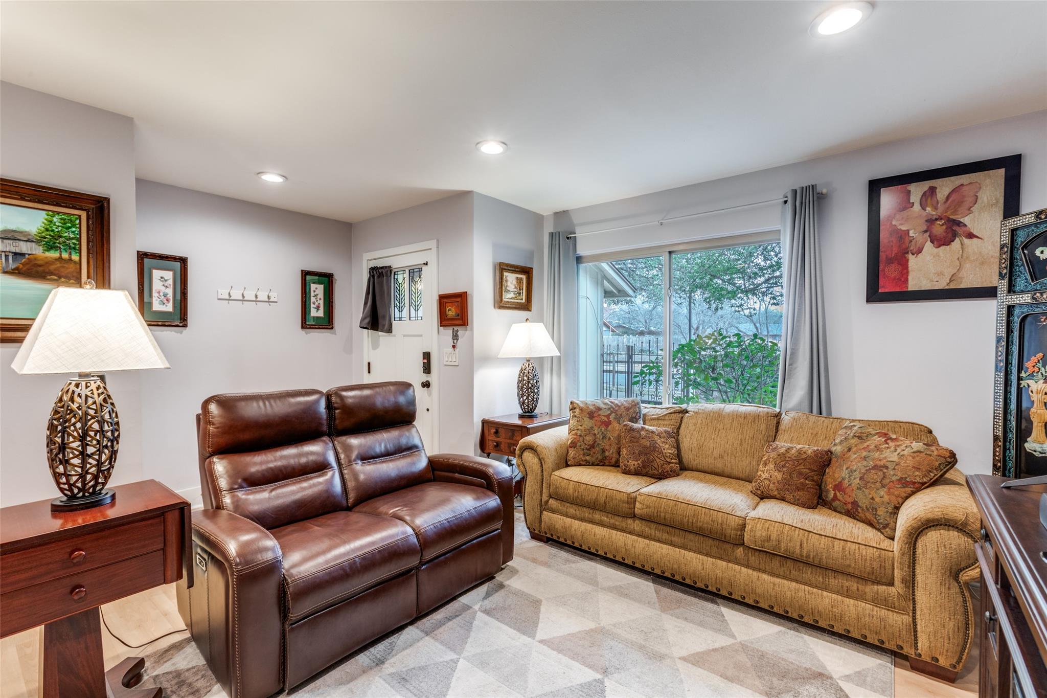 5004 Fort Clark Dr, Austin, TX 78745