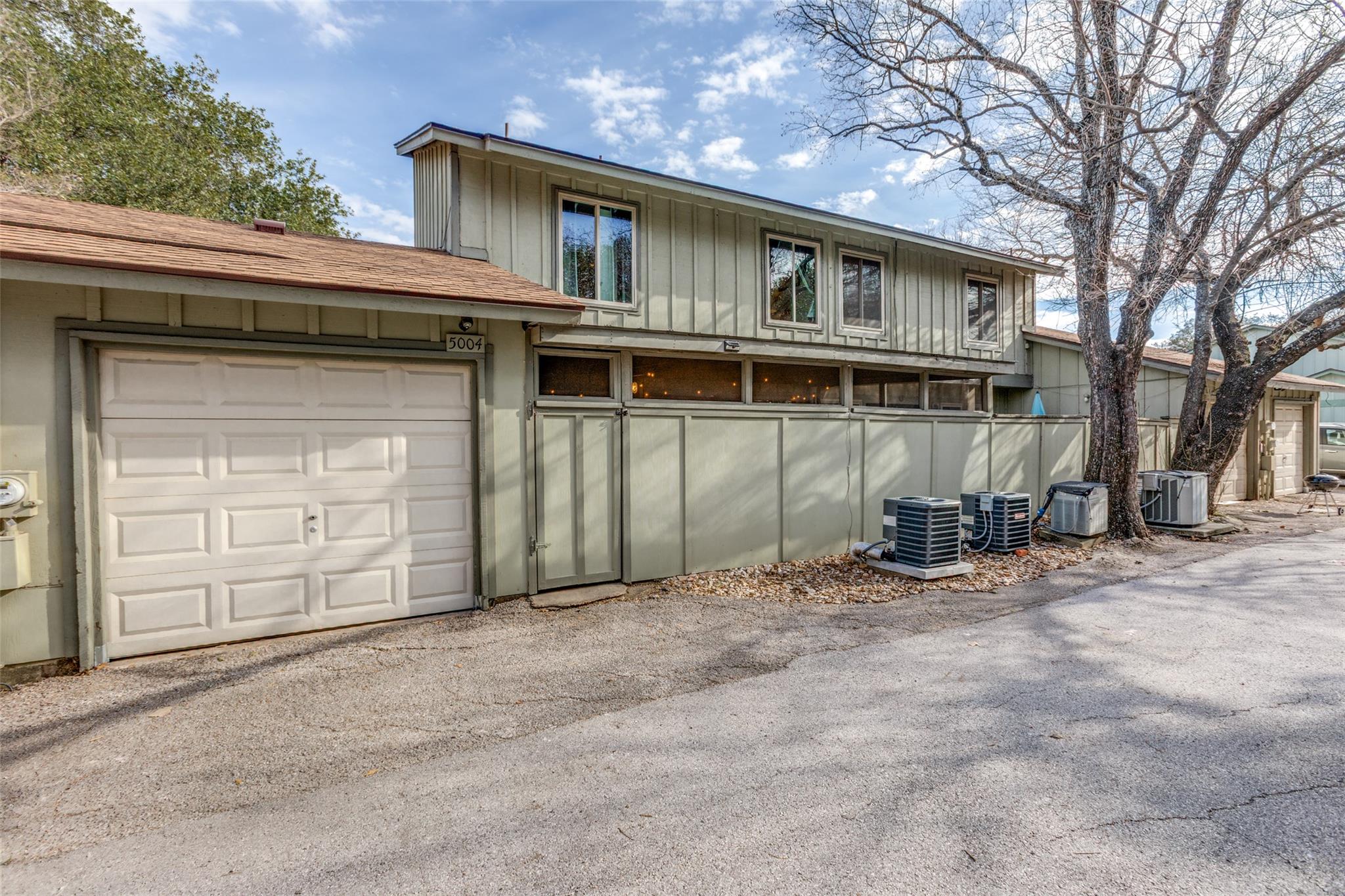 5004 Fort Clark Dr, Austin, TX 78745