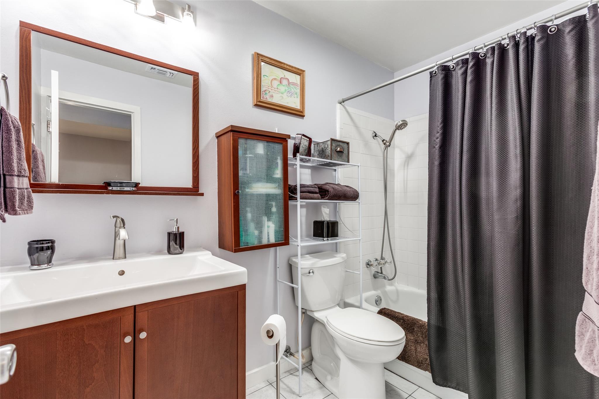 5004 Fort Clark Dr, Austin, TX 78745