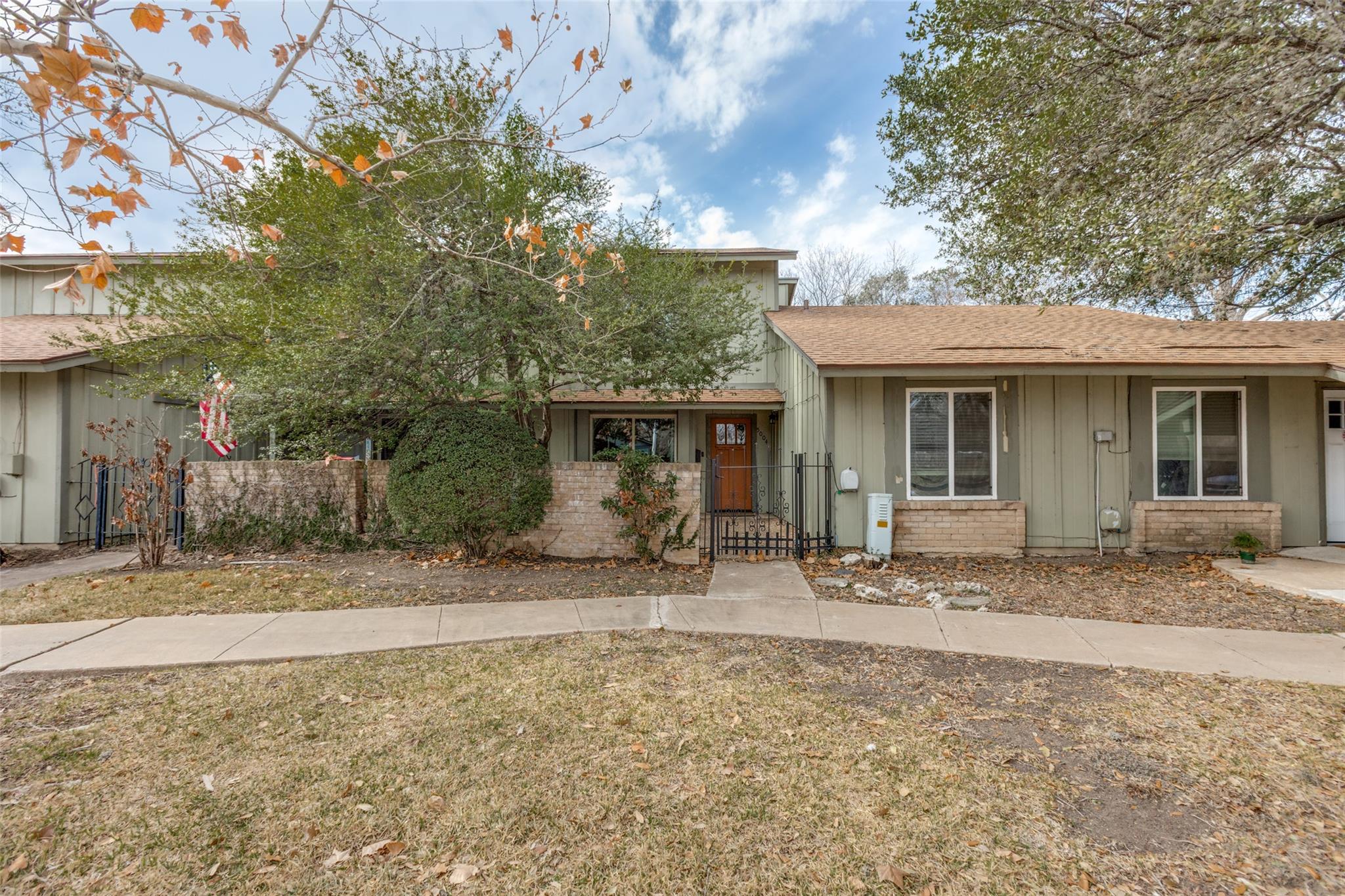 5004 Fort Clark Dr, Austin, TX 78745