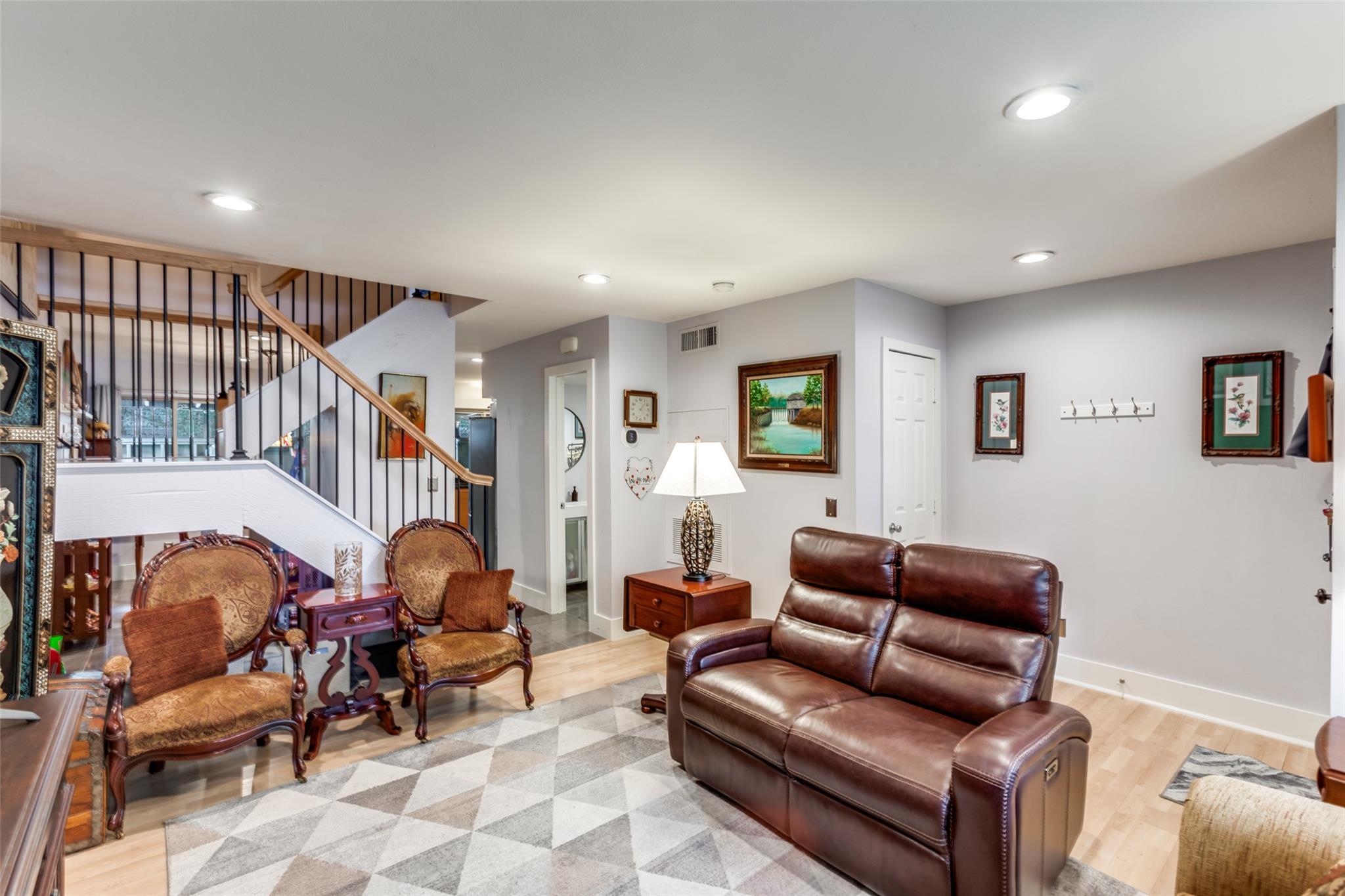 5004 Fort Clark Dr, Austin, TX 78745