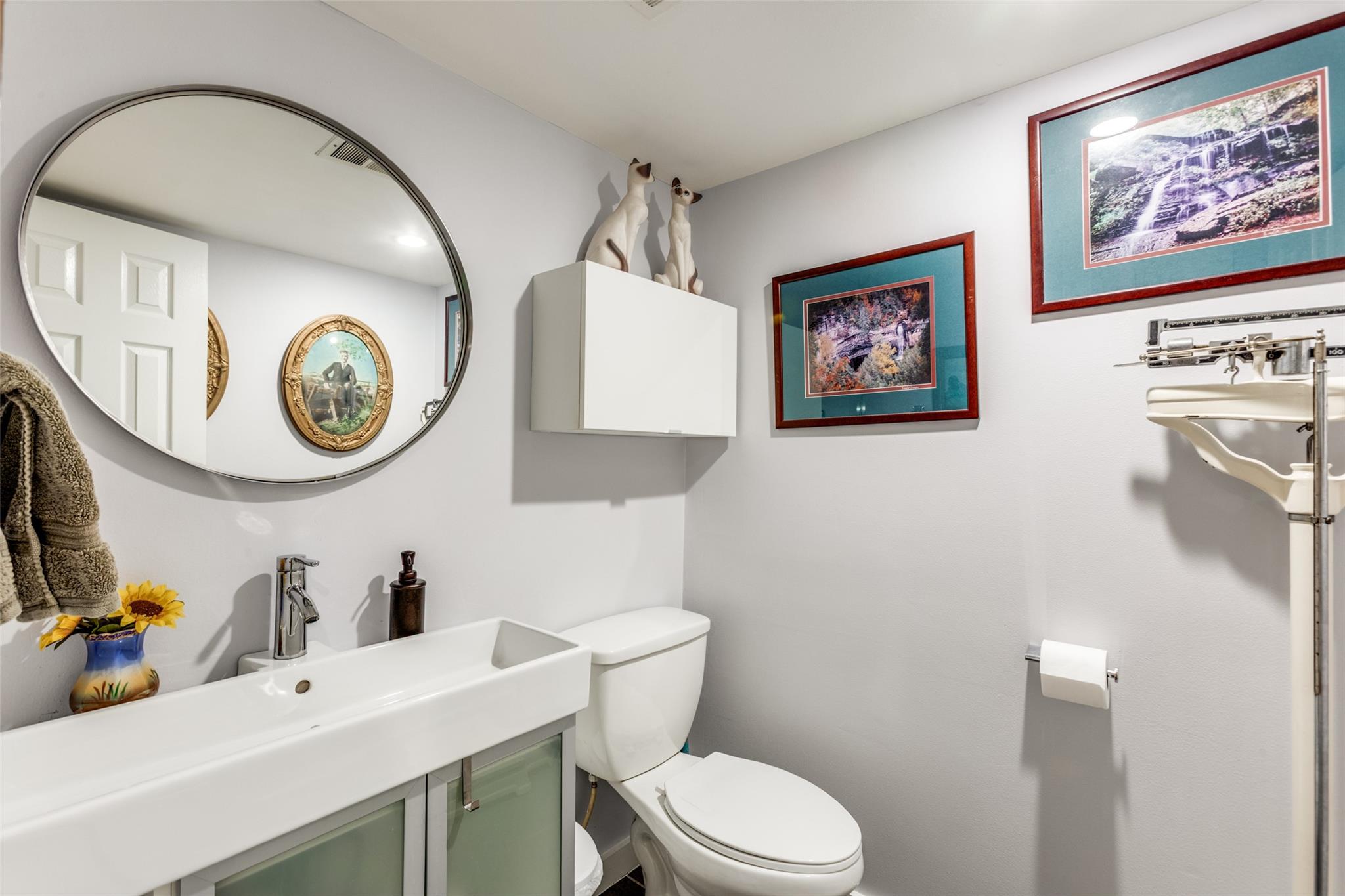 5004 Fort Clark Dr, Austin, TX 78745