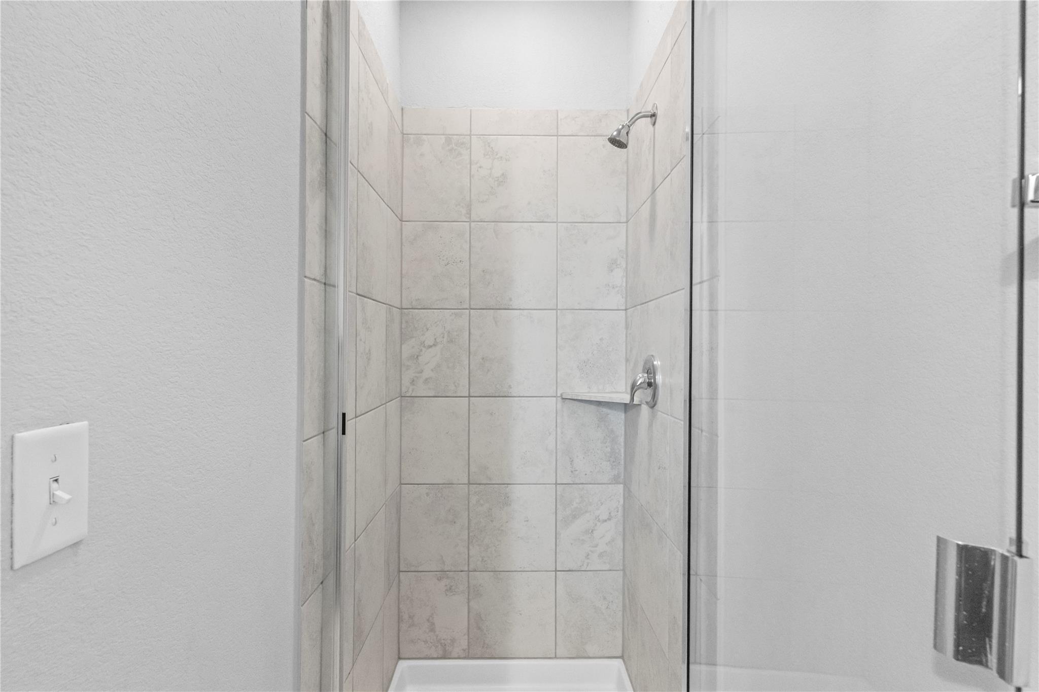 245 E Broade St, Leander, TX 78641