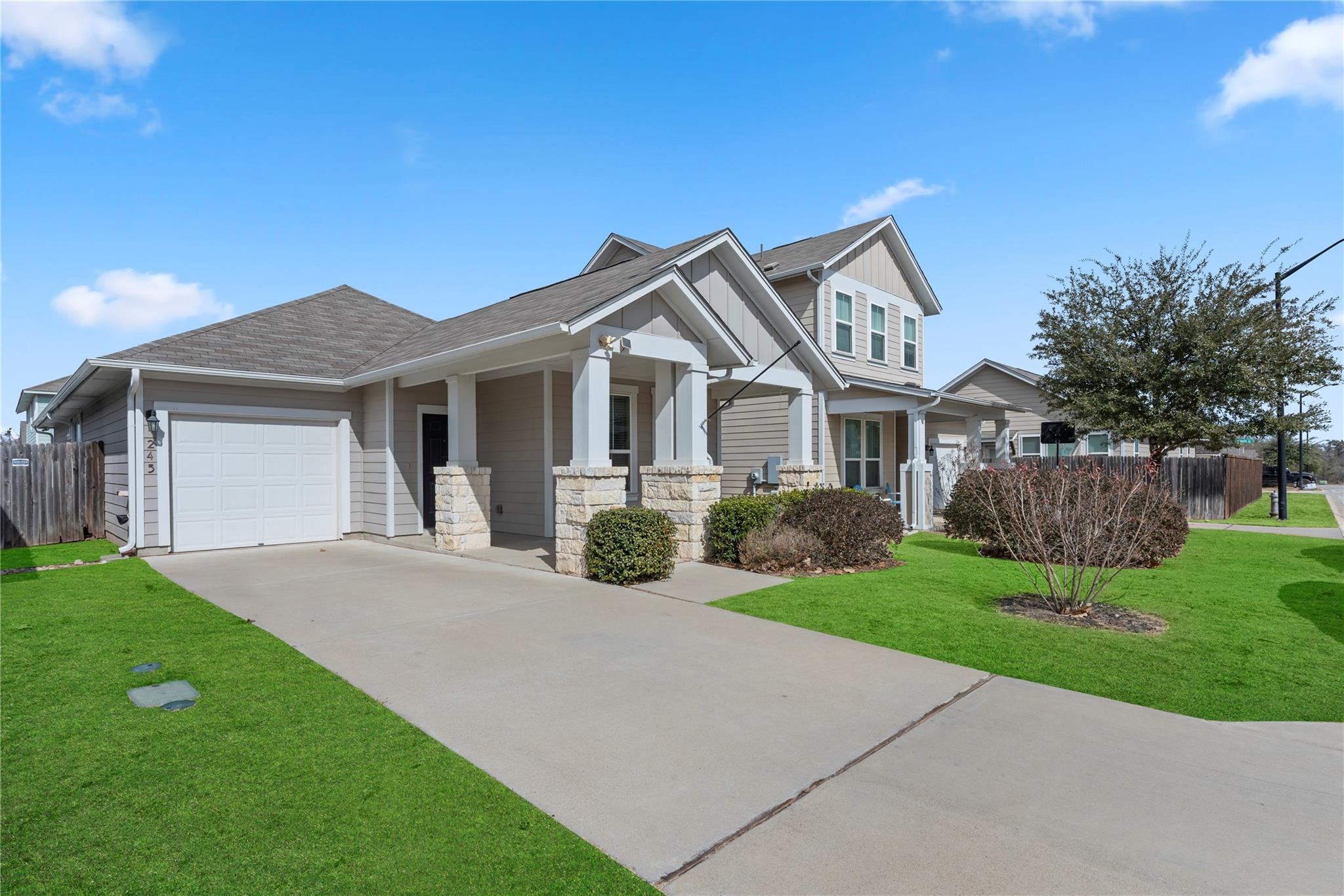 245 E Broade St, Leander, TX 78641