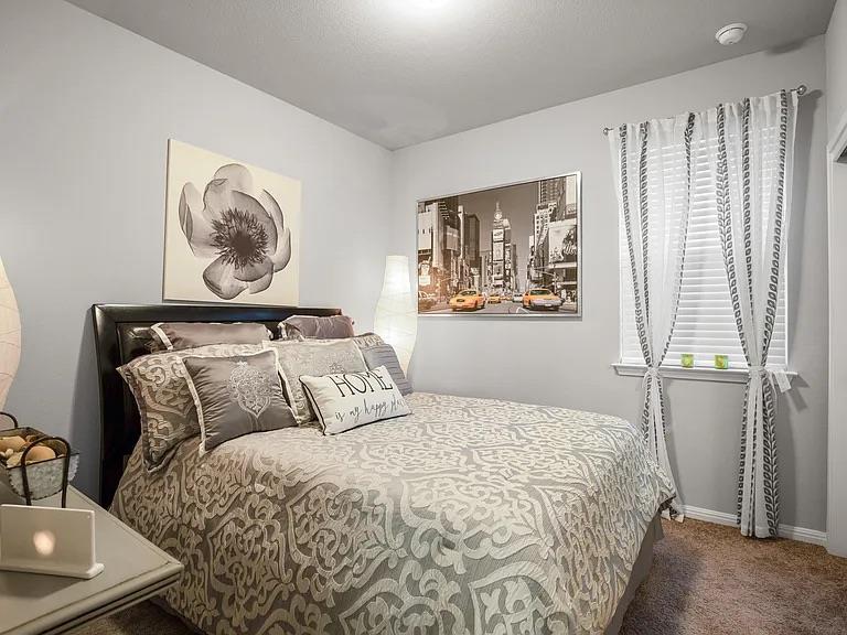 245 E Broade St, Leander, TX 78641