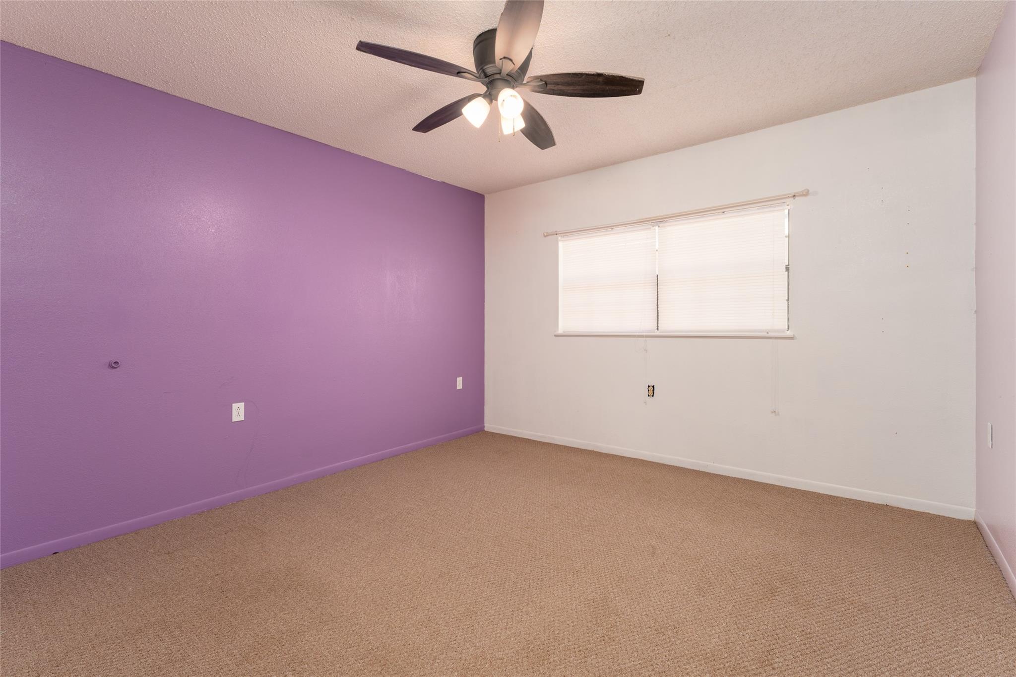 600 W Cypress St, Johnson City, TX 78636