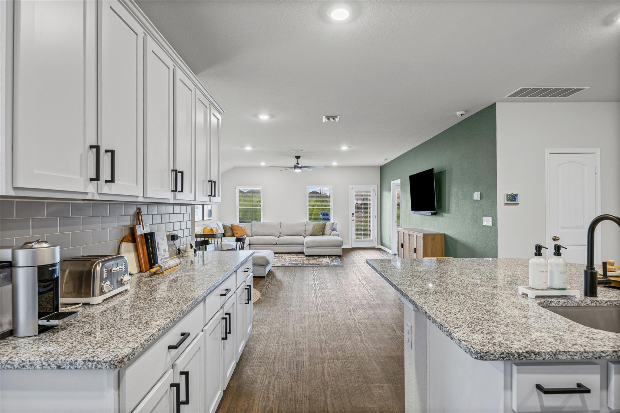 20120 Andrew Johnson Dr, Manor, TX 78653