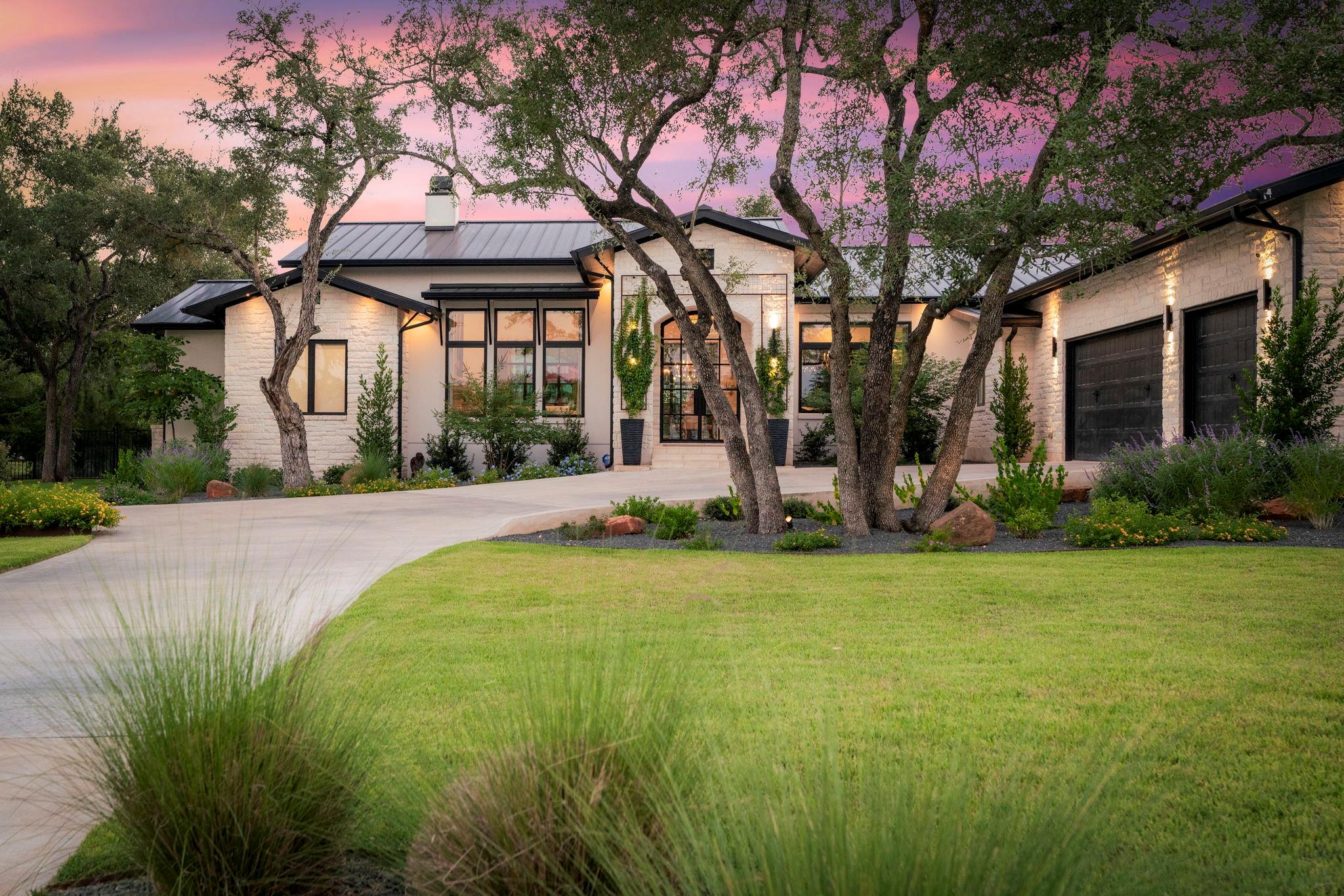 442 Delayne Dr, Austin, TX 78737