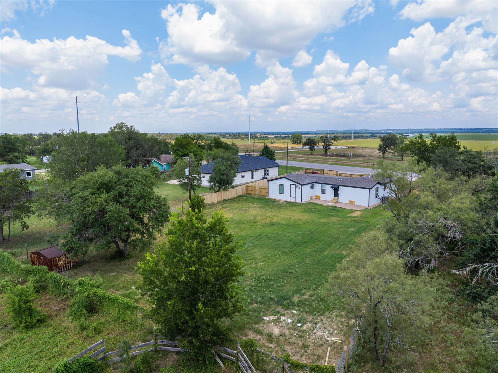 962 SH 304, Bastrop, TX 78602