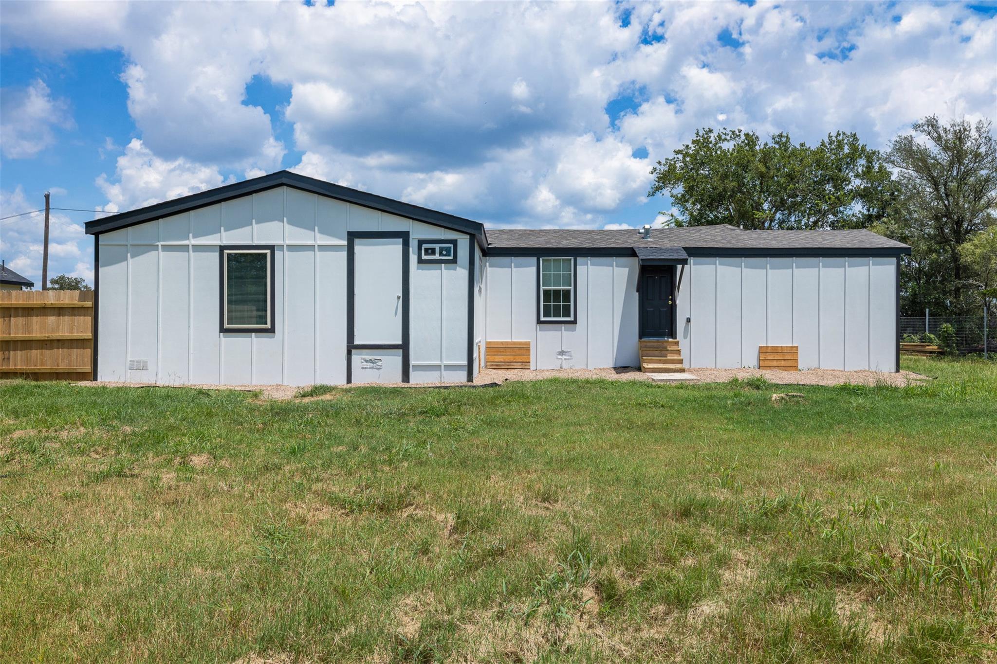 962 SH 304, Bastrop, TX 78602
