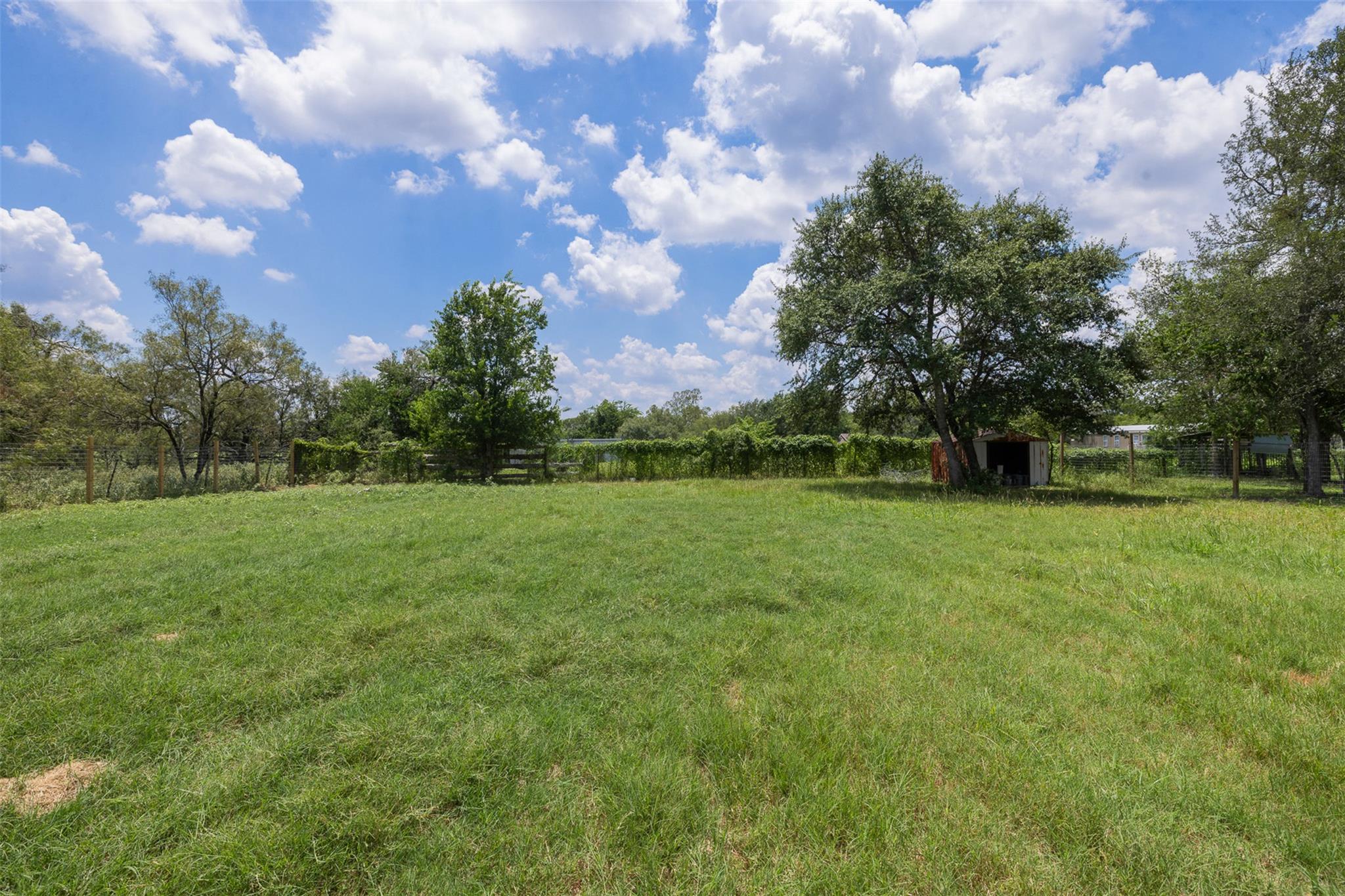 962 SH 304, Bastrop, TX 78602