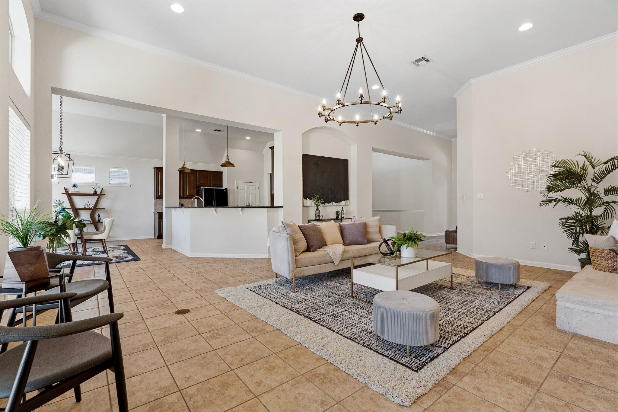 9613 INDINA HILLS Dr, Austin, TX 78717