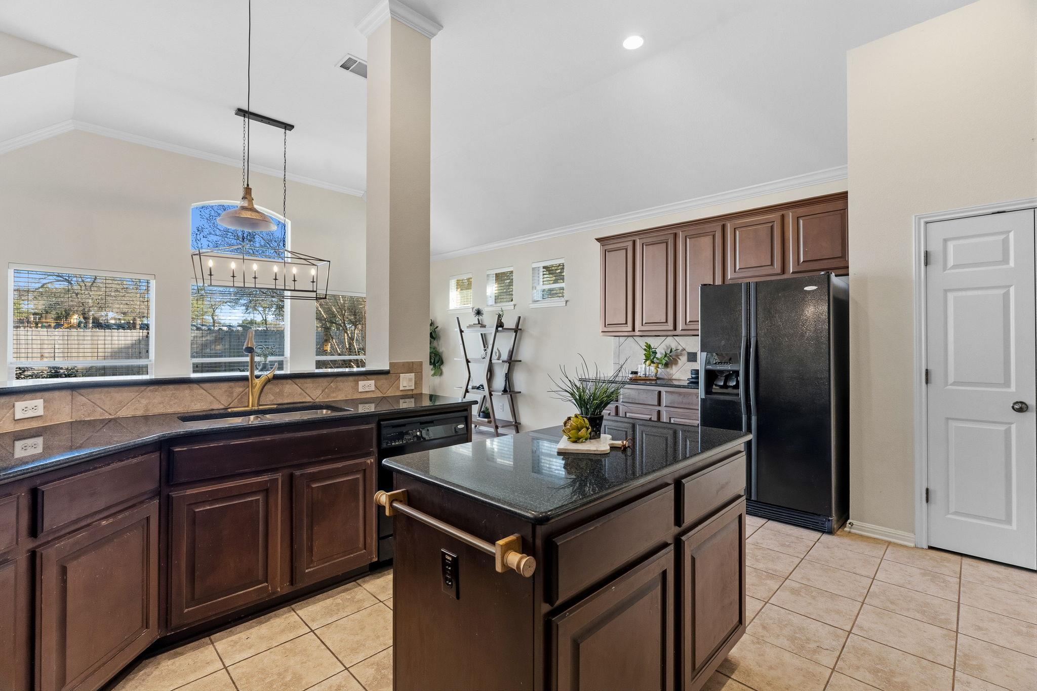 9613 INDINA HILLS Dr, Austin, TX 78717